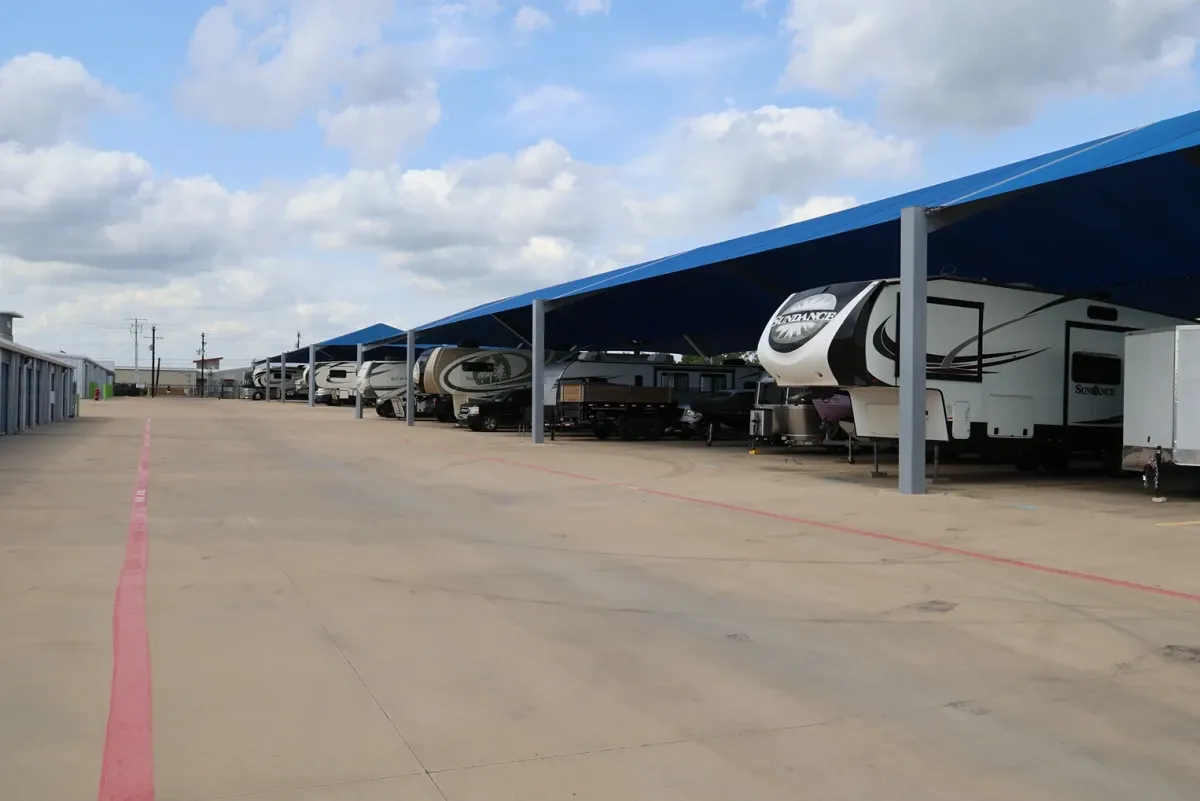 campers in storage at Lockhart Self Storage