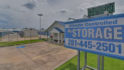 Climate-controlled signage and parking lot at My Storage.